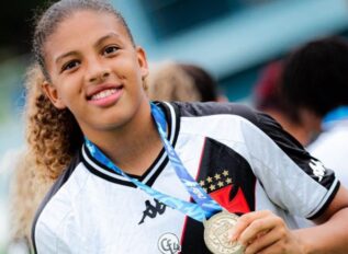 Joia deixa o Vasco e entra na mira de gigantes do futebol feminino
