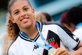 Joia deixa o Vasco e entra na mira de gigantes do futebol feminino