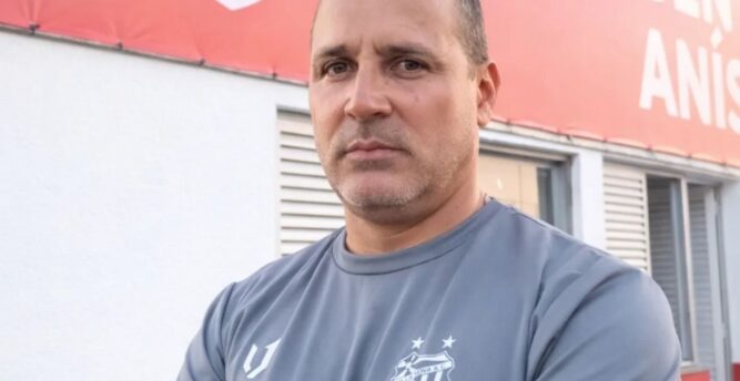 Luiz Henrique assume o sub-17 do Villa Nova/MG