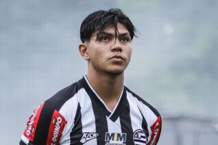 Napoli encaminha contratação de joia do Athletic por até R$ 26 milhões