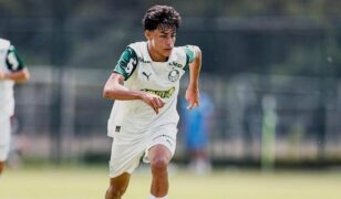 Promessa de 16 anos do Palmeiras entra no radar do futebol europeu