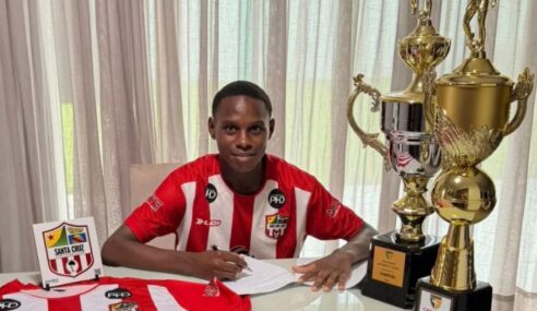 Santa Cruz/AC assina primeiro contrato profissional com meia de 16 anos