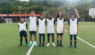 Aprovados na primeira etapa do Circuito Brazuca de Peneiras iniciam treinamentos no Galícia