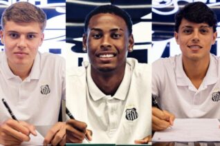 Atletas do sub-17 assinam primeiro contrato profissional com o Santos/SP