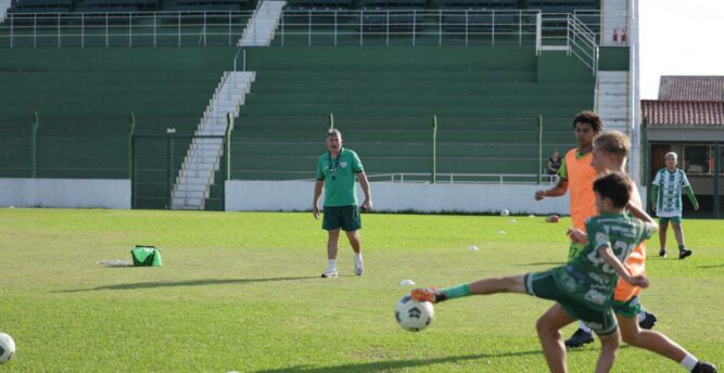Avenida/RS anuncia criação das categorias de base para disputa de competições estaduais