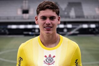 Corinthians/SP aposta em goleiro destaque da base