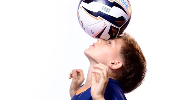 Fã de Raphael Veiga, jovem destaque do Hope Internacional mira vôos altos no futebol brasileiro