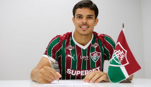 Fluminense/RJ renova contrato do lateral Júlio Fidelis até 2031