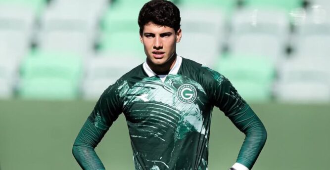 Goiás renova contratos de Murillo Carvalho e Danilo Cunha