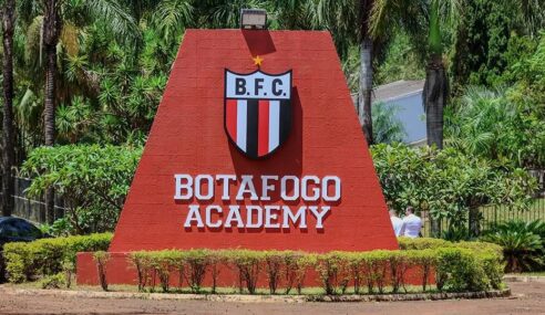 Jornal espanhol destaca projeto do Botafogo/SP e integração entre base e profissional