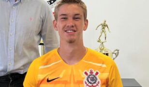 Ricardo Schultz assina com o Corinthians/SP até 2029