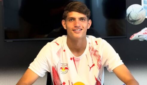 Samuel Costa assina primeiro contrato profissional com o Bragantino/SP