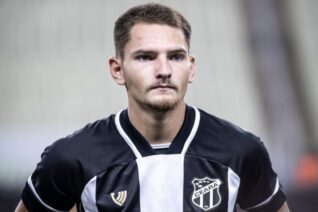 Volante João Gabriel amplia vínculo com o Ceará até 2028