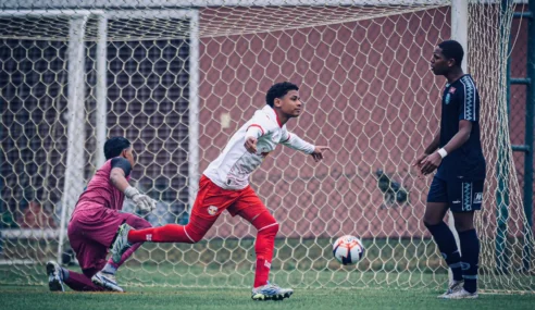 Com dez jogos e 14 participações em gols, Guilherme Souza se destaca no sub-15 do Red Bull Bragantino