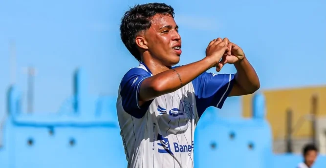 Descoberto por vídeo, atacante brilha com dois gols na estreia do Confiança no Sergipano Sub-17