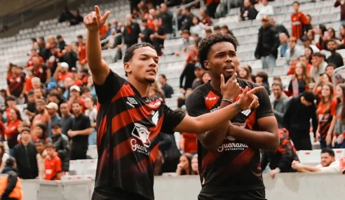 Em primeiro jogo da final do estadual sub-17, Athletico aplica 4 a 0 no Coritiba
