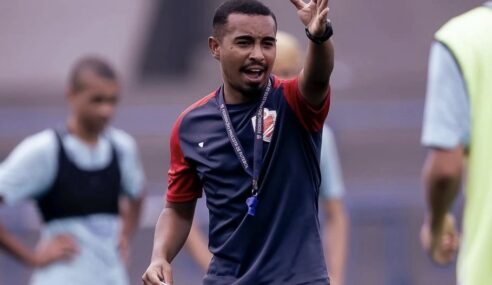 Conheça Nill Santos, treinador que tem surpreendentes 28 vitórias e 95 gols marcados em 36 jogos pelo Ibrachina/SP