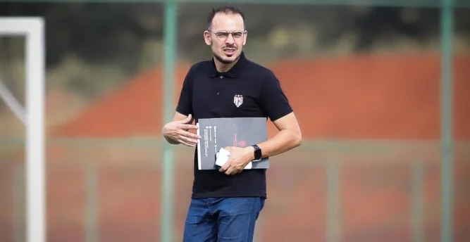 Vida de supervisor: Eliezer Fabiano explica os desafios da função no futebol de base