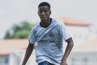 Zagueiro Iago deixa o Itabirito e assina com o América/MG