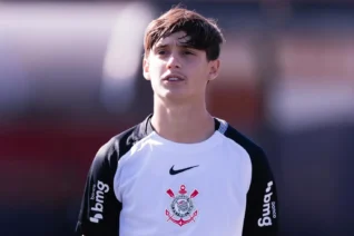Gustavo Sales soma seis participações em gols em 13 jogos e curte boa fase no Corinthians Sub-17
