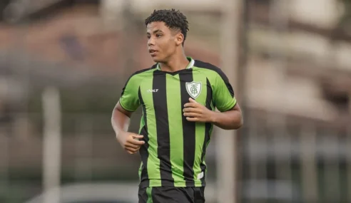 Ryori chega ao América-MG após passagem por Galo e Coimbra e mira título na temporada