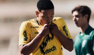 Aposta do Mirassol joga pelo sub-17 e sub-20 e já treina no profissional; conheça Matias