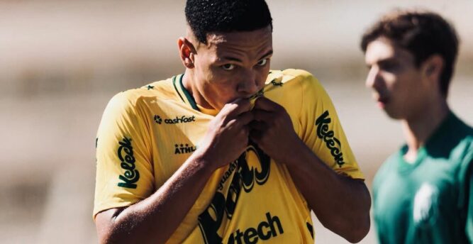 Aposta do Mirassol joga pelo sub-17 e sub-20 e já treina no profissional; conheça Matias