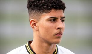 Camisa 10 do São Bernardo/SP, Chrystian tem 14 gols em 27 jogos e mira artilharia do Paulista Sub-17