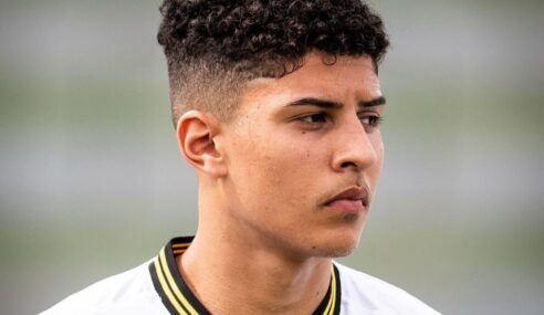 Camisa 10 do São Bernardo/SP, Chrystian tem 14 gols em 27 jogos e mira artilharia do Paulista Sub-17