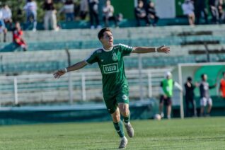 Camisa 9, faro de gol e sonho grande: quem é Bortoluzzi, do Cosmopolitano/SP