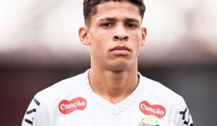 Conheça Kleber, atacante com 17 participações em gols nove jogos no Paulista
