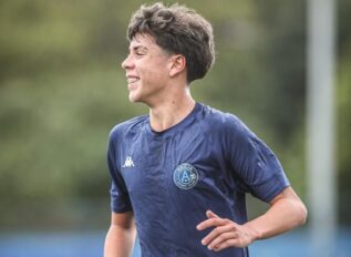Pelo Arujá/SP, Baião tem 18 jogos e 12 participações em gols na temporada