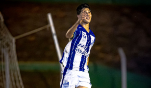 Lucca Rossini celebra artilharia do Mato-Grossense sub-15