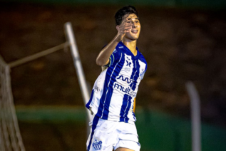 Lucca Rossini celebra artilharia do Mato-Grossense sub-15