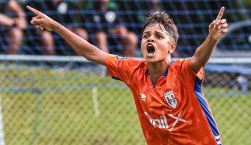 Com 25 participações em gols na temporada, Enzo Nogueira se destaca no Coimbra/MG
