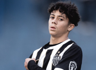 Gustavo Barroso retoma destaque no meio-campo do Atlético/MG
