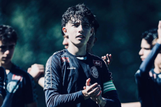 Raízes no futsal fortalecem iniciação do zagueiro Lucas Mattosinho no Sfera